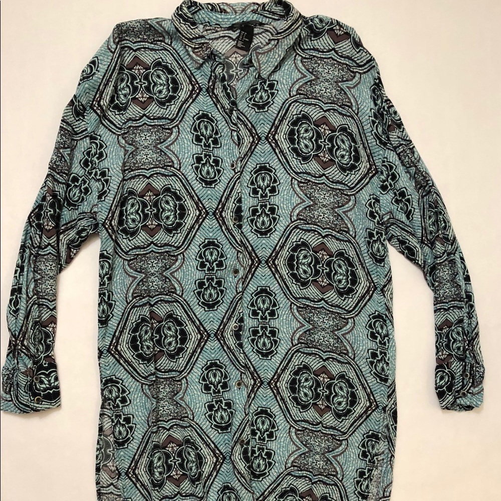 H&M design print button up blouse